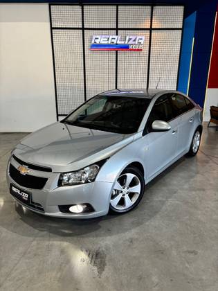 CHEVROLET CRUZE 1.8 LT 16V FLEX 4P AUTOMÁTICO CHEVROLET CRUZE 1.8 LT 16V FLEX 4P AUTOMÁTICO
